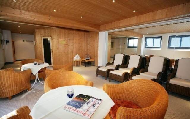 Stargaze Forum Hotel