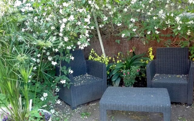 Villa Sequoia Garden