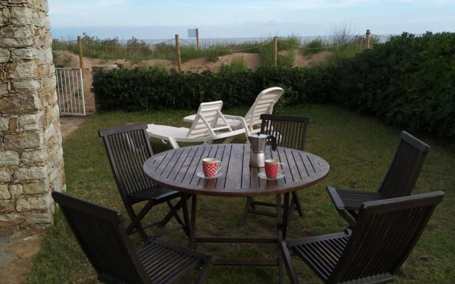 Sea front apartment in Platja Pals with terrace and parking