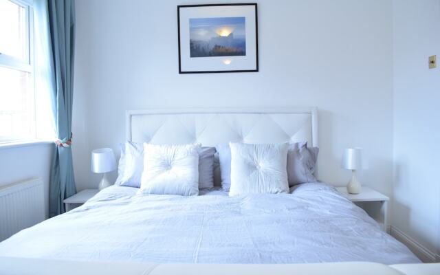 4 Bedroom Apartment With Garden