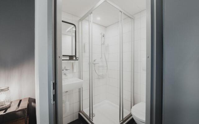 No8 Boutique Hotel - self check in