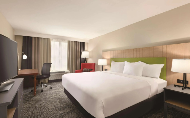 Country Inn & Suites by Radisson Macon West