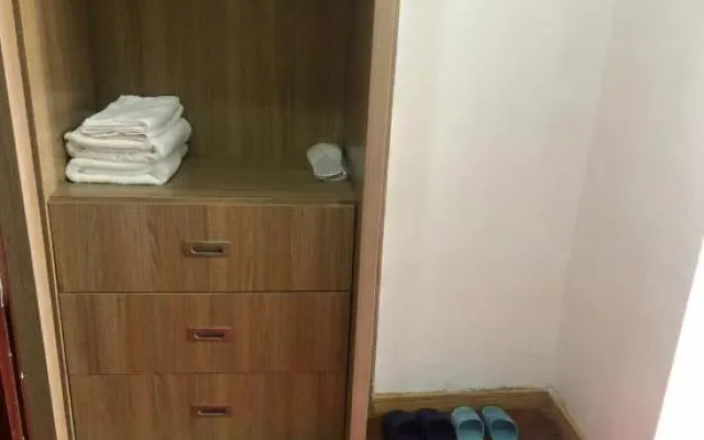 Yijia Homestay (Shanghai Jiangqiao Wanda Shop)