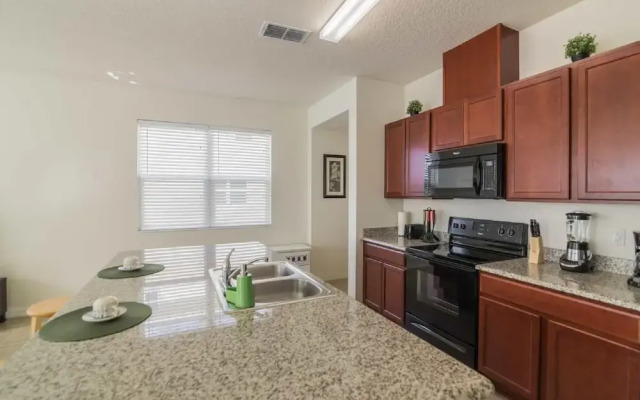 5114 Compass Bay