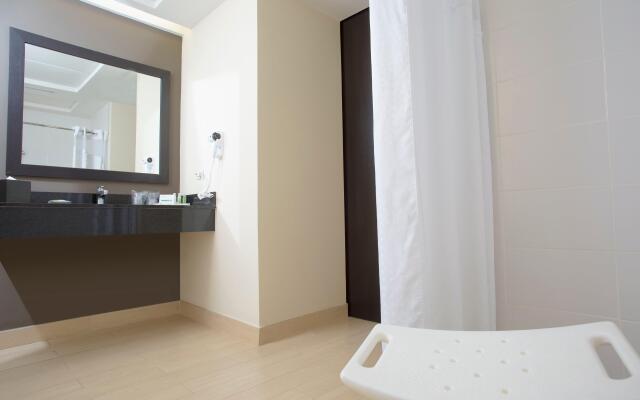 Holiday Inn Panama Distrito Financiero by IHG