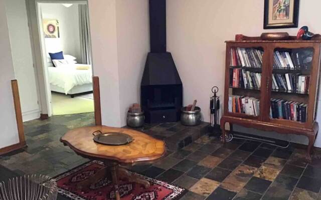 Fully Furnished 3 Bedroom House In in Pentagon Park Bloemfontein