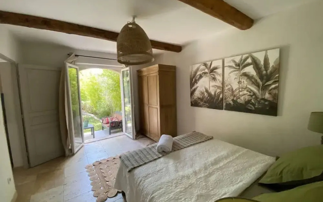 Charming Villa With AC in Alpilles