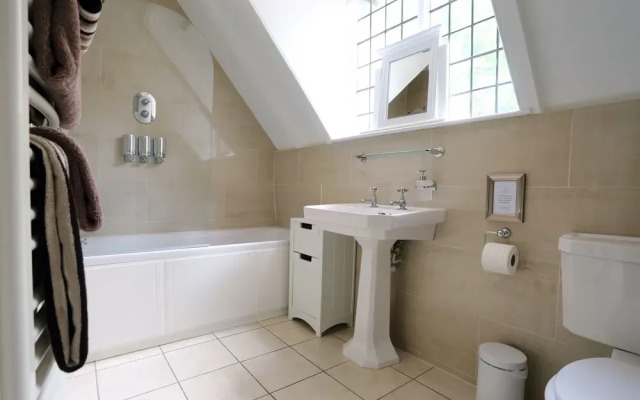 Arden House - Turret Penthouse