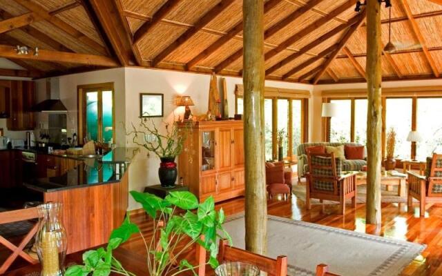 Bushwillow Collection