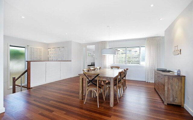 Sea Splash 75 Lorikeet Drive