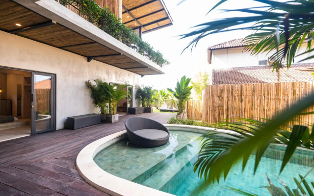 Canggu Dream Studios & Villas