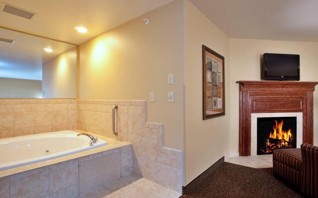 Holiday Inn Express Hotel & Suites Lewisburg by IHG