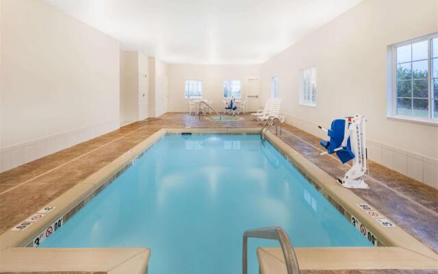 Microtel Inn & Suites by Wyndham Perry