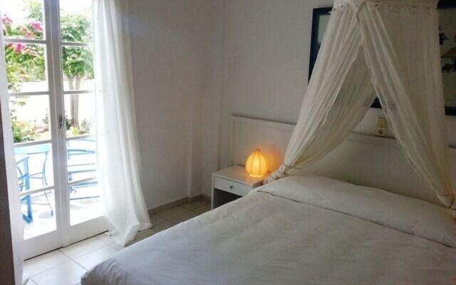 NAUMA PAROS | Design Boutique Hotel