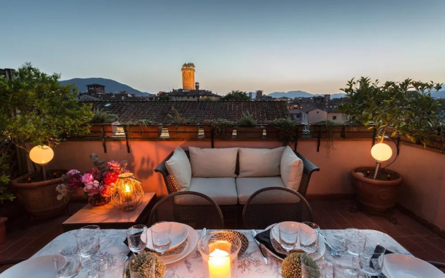 Casa Emy in Lucca With 3 Bedrooms and 2 Bathrooms