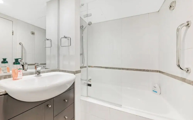 Metawise Sydney CBD Haymarket 2bed Apartment