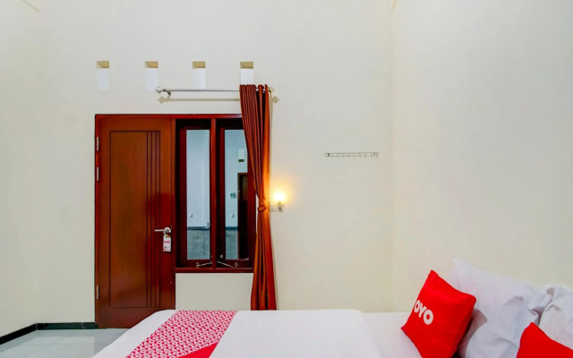 Capital O 90151 Guest House 180