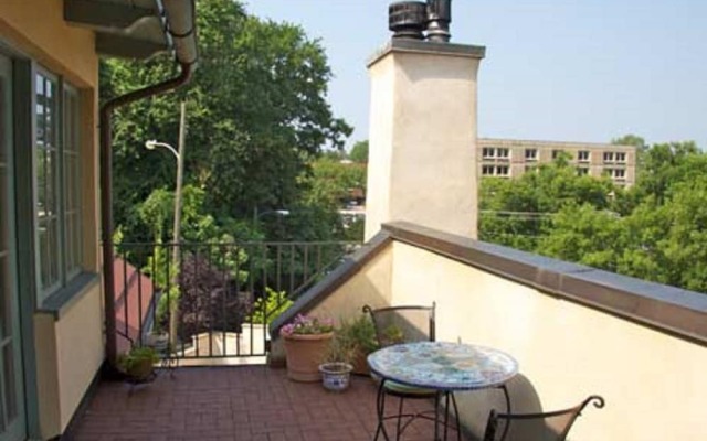 The Inn at 400 West High