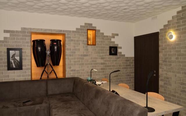 Music Hostel