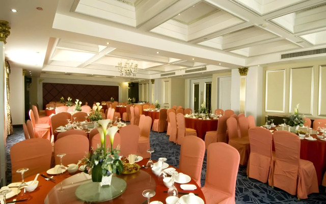 Chinflux Mandarin Hotel