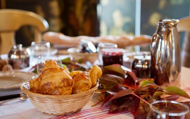 Hostellerie de la Tour d'Auxois