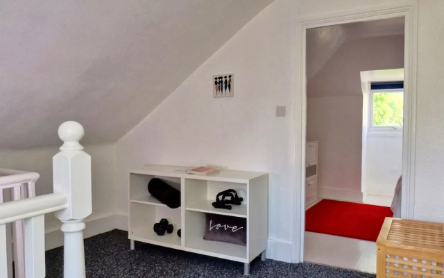 Lovely Large London Apartment, Near Stratford