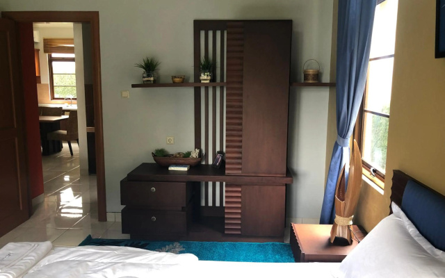 Eton Asia Kota Bunga Villas – Guest Rooms – Cipanas