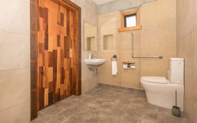 Oasis Yurt Lodge & The Shed B&B