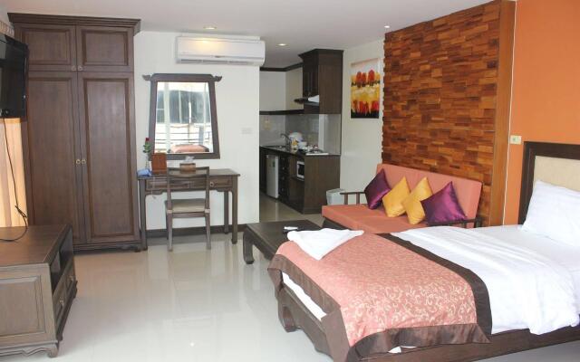 Sooksabai Jomtien Beach Hotel