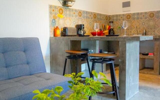 Les Suites Calle 2 by Galian