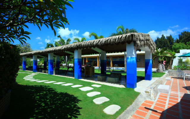 Loveme Resort