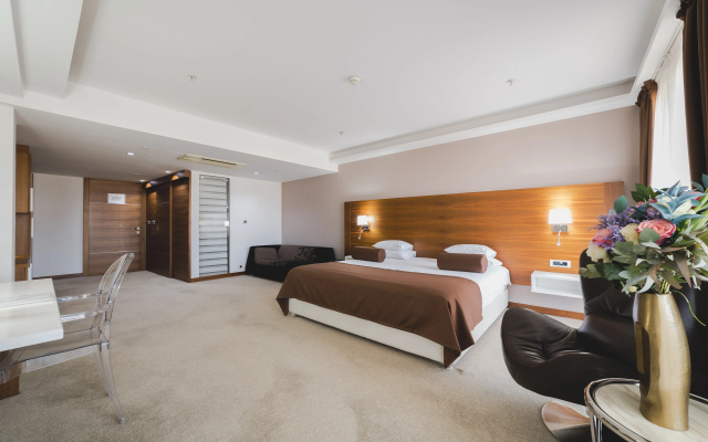 Hotel Aurel