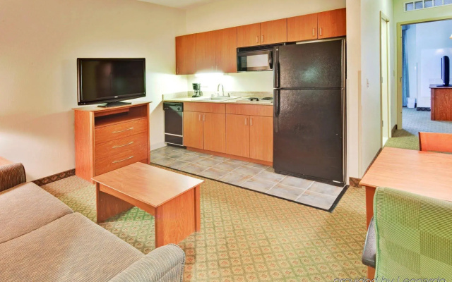 Holiday Inn Express Hotel & Suites Southfield - Detroit