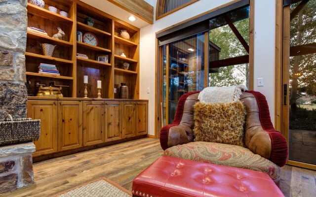Abode at Four Lakes