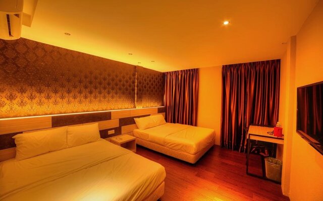 OYO 89620 Merge Summit Boutique Hotel