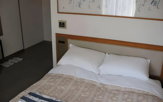 Hotel Crown Hills Nigata – Guest Rooms – Niigata