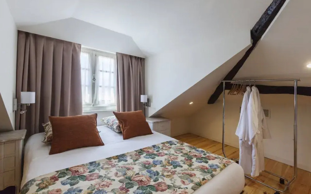 Duplex - Vintage House