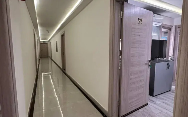 Privet Apartment 37 for Three Near Downtown Kh&sh