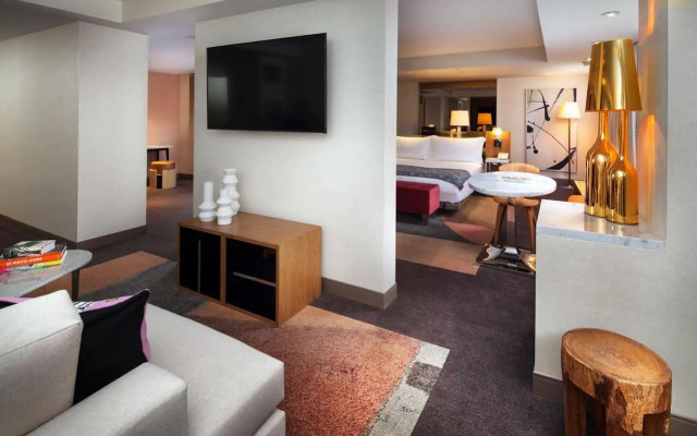 SLS Hotel, a Luxury Collection Hotel, Beverly Hills