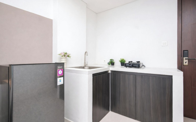Good Design And Restful 1Br At Apartment Daan Mogot City