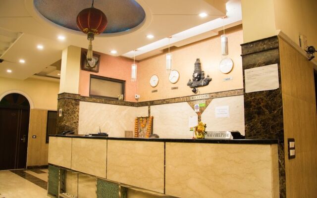 Hotel Wall City