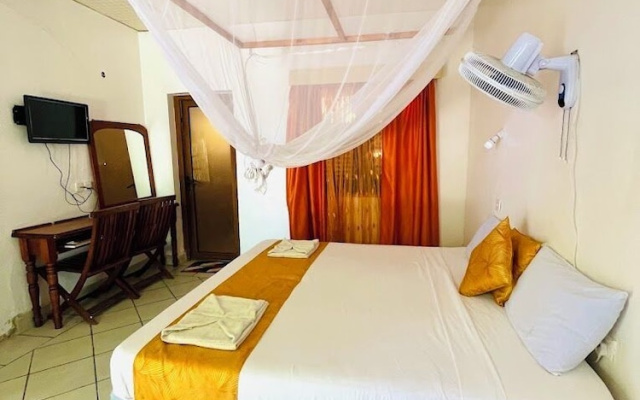 Qwetu Beach Resort Likoni