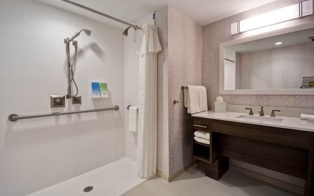 Home2 Suites by Hilton Walpole Foxboro