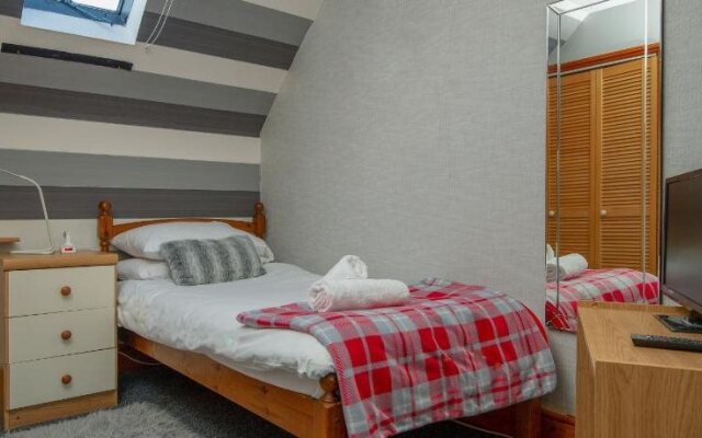 North Laurels Guesthouse