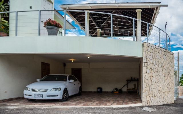 Seaview Villa
