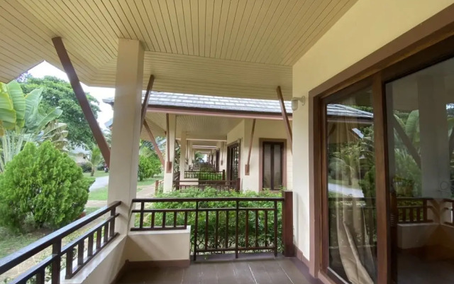 Chaithalay Khanom Resort