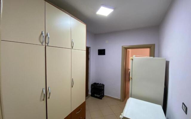 88 Apartment Himare