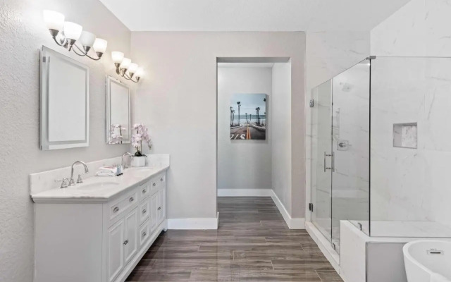 4804 Cayview Avenue #307