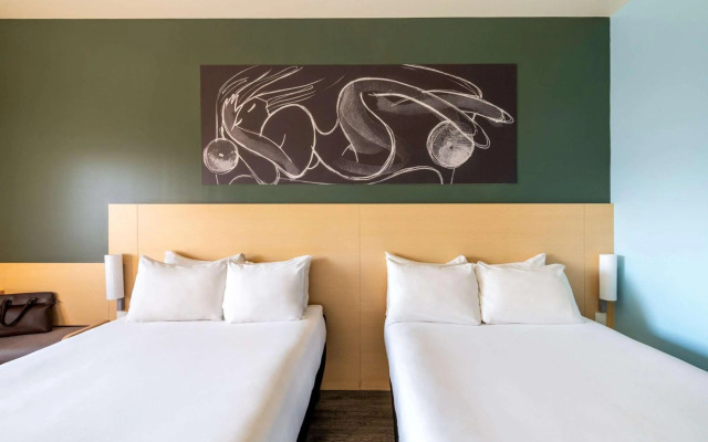 ibis Queretaro