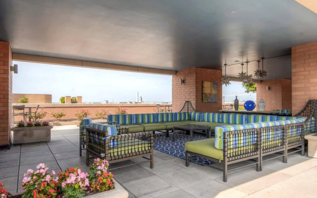 Global Luxury Suites at The Convention Center